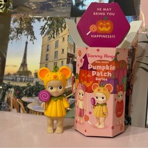 Sonny Angel Mouse Pumpkin Patch Series comes W